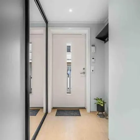 And Warm With Free Parking Apartamento *