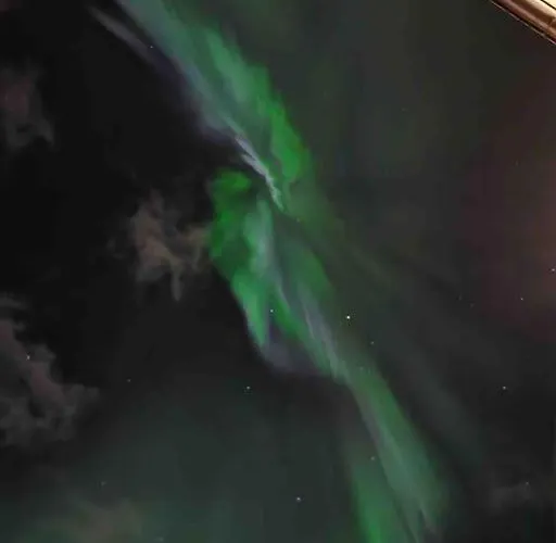 דירה And Warm With Free Parking