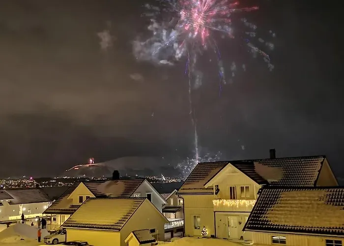 And Warm With Free Parking * טרומסה