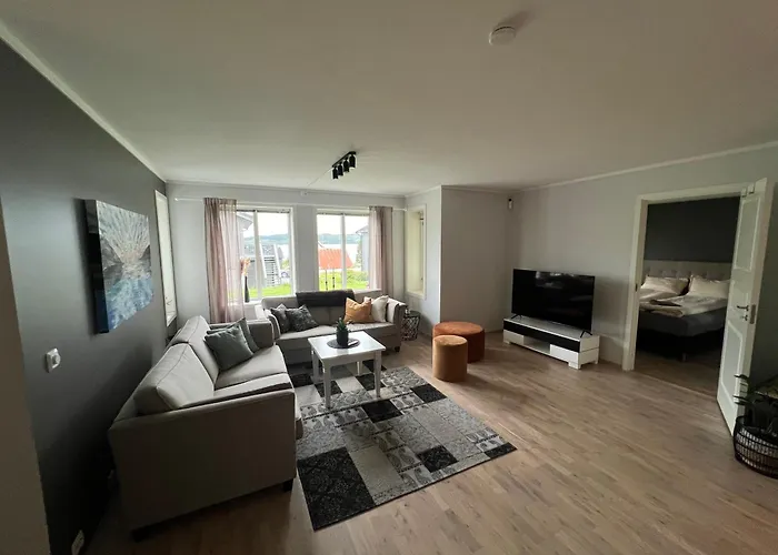 דירה And Warm With Free Parking טרומסה